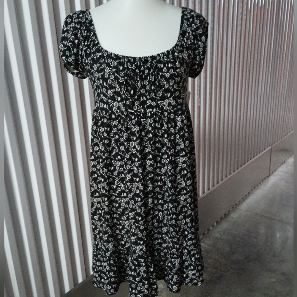 SO Black and White Floral Dress